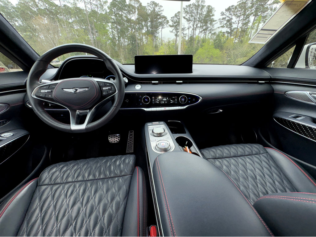 Used 2023 Genesis GV70 3.5T Sport w/ Sport Prestige Package image 4