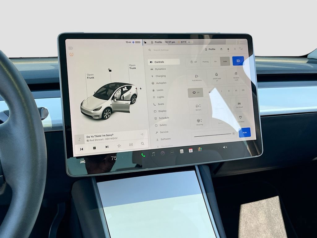 Used 2020 Tesla Model Y Long Range image 14