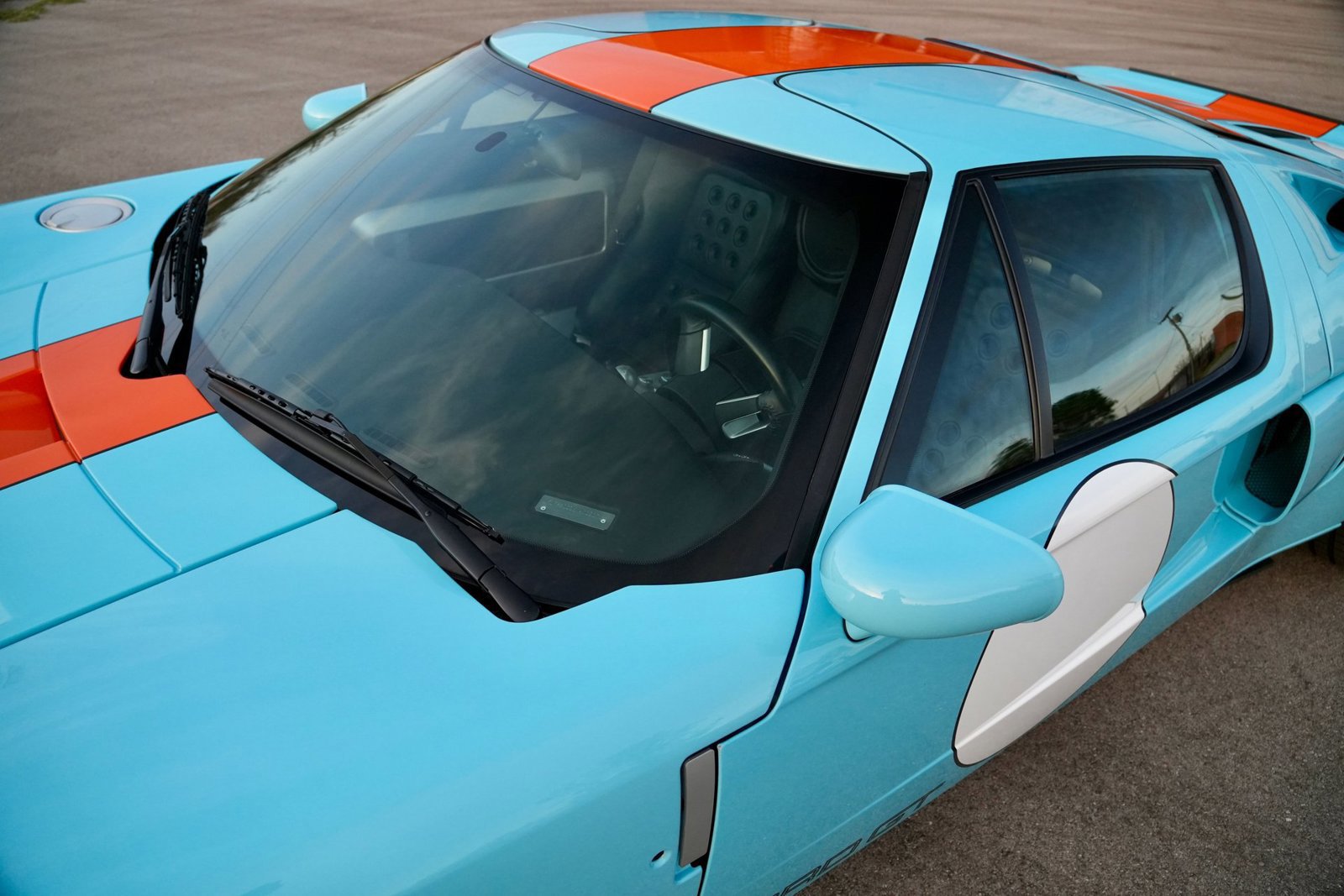 Used 2006 Ford GT image 18