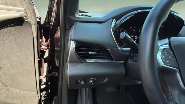 Used 2023 Chevrolet Traverse LT image 22