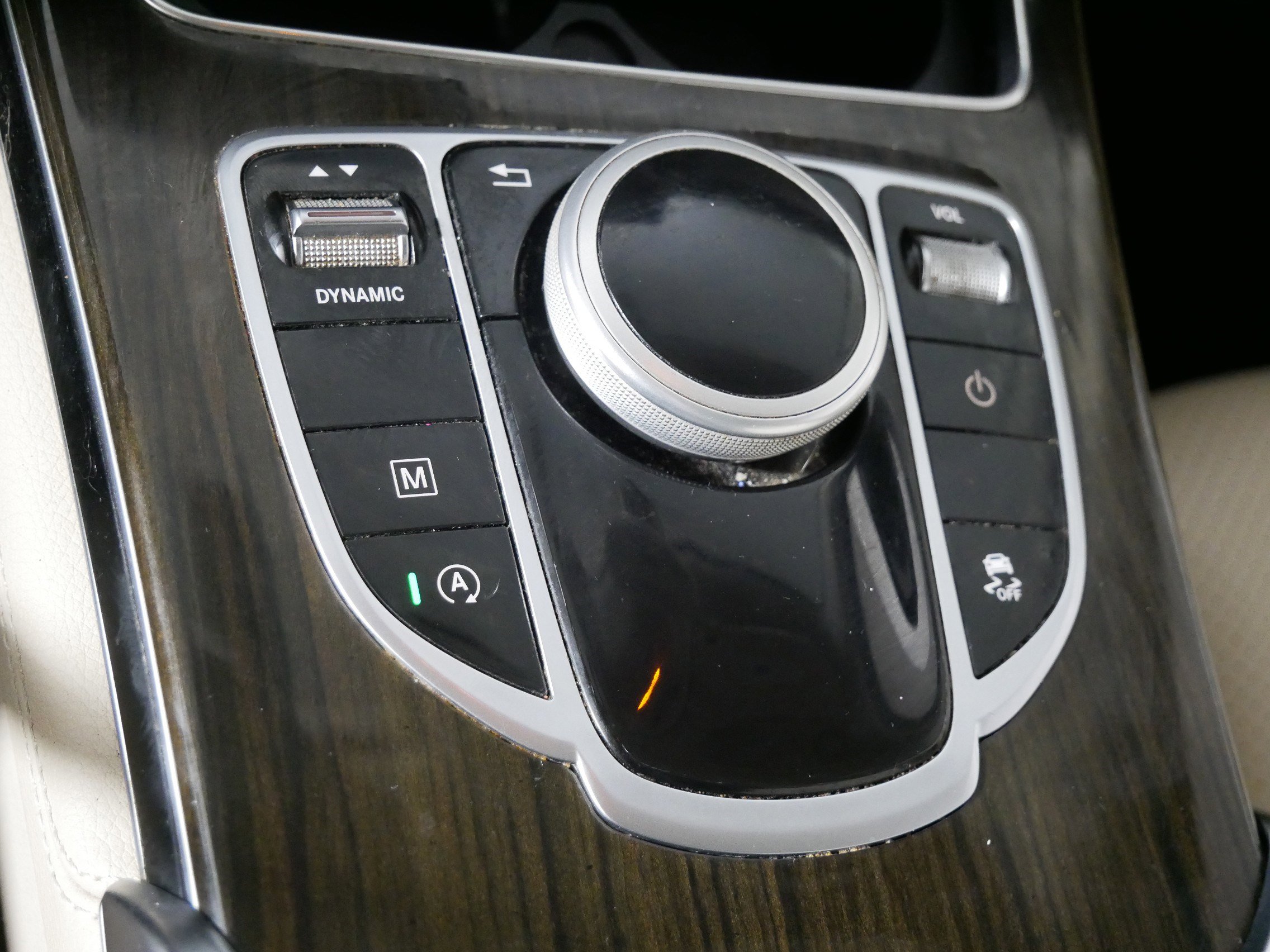 Used 2019 Mercedes-Benz GLC 300 4MATIC image 29