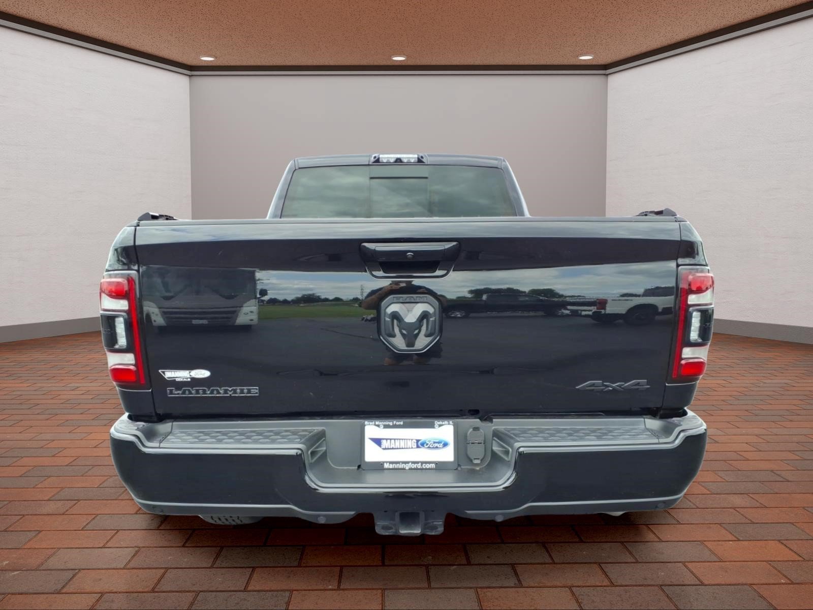 Used 2020 RAM 2500 Laramie w/ Night Edition AWD/4WD image 7