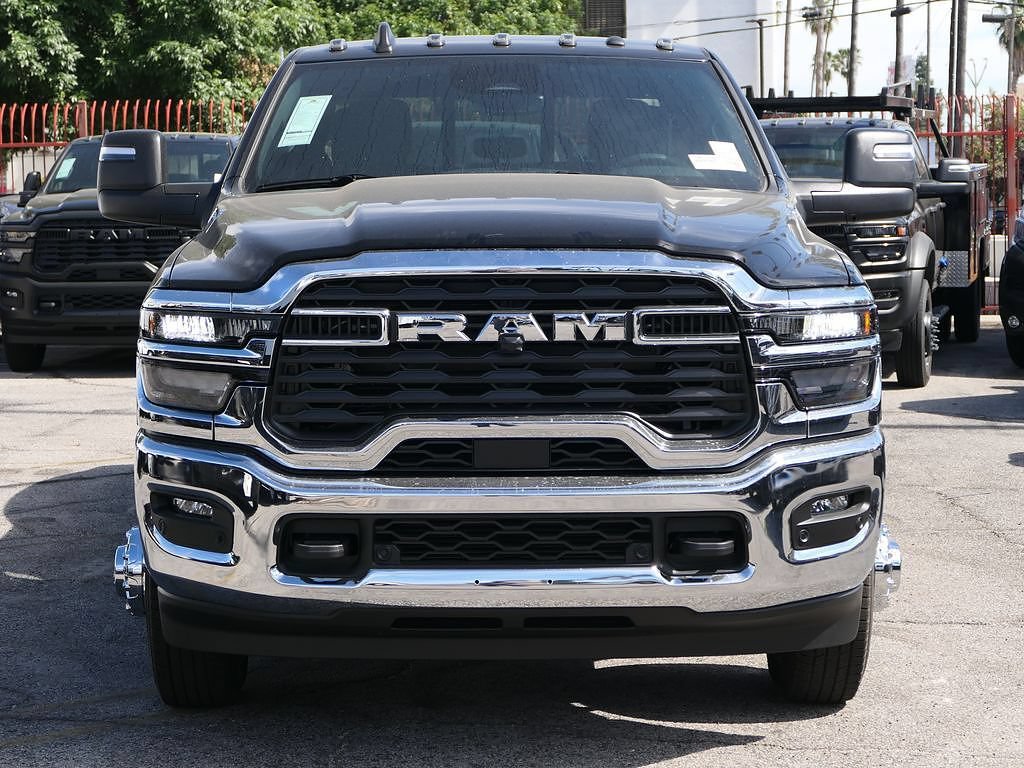 New 2026 RAM 3500 Tradesman AWD/4WD image 8