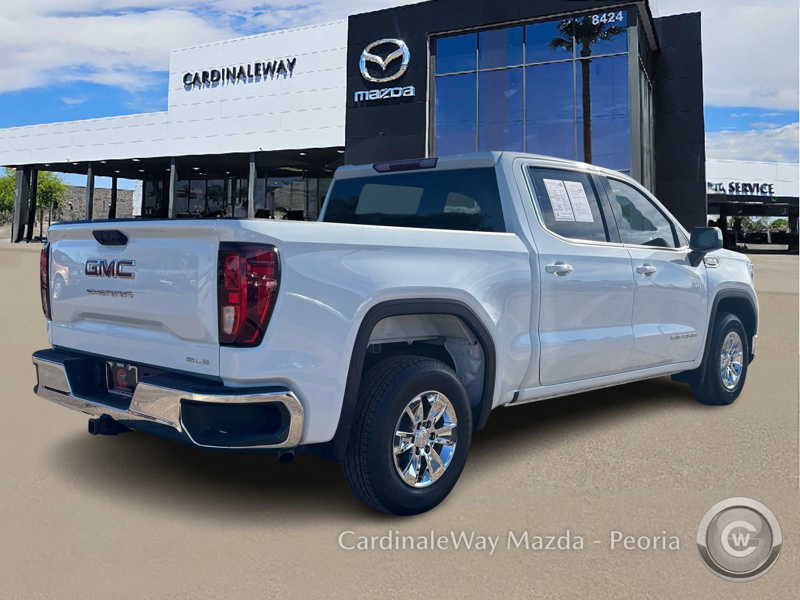 Used 2025 GMC Sierra 1500 SLE image 7