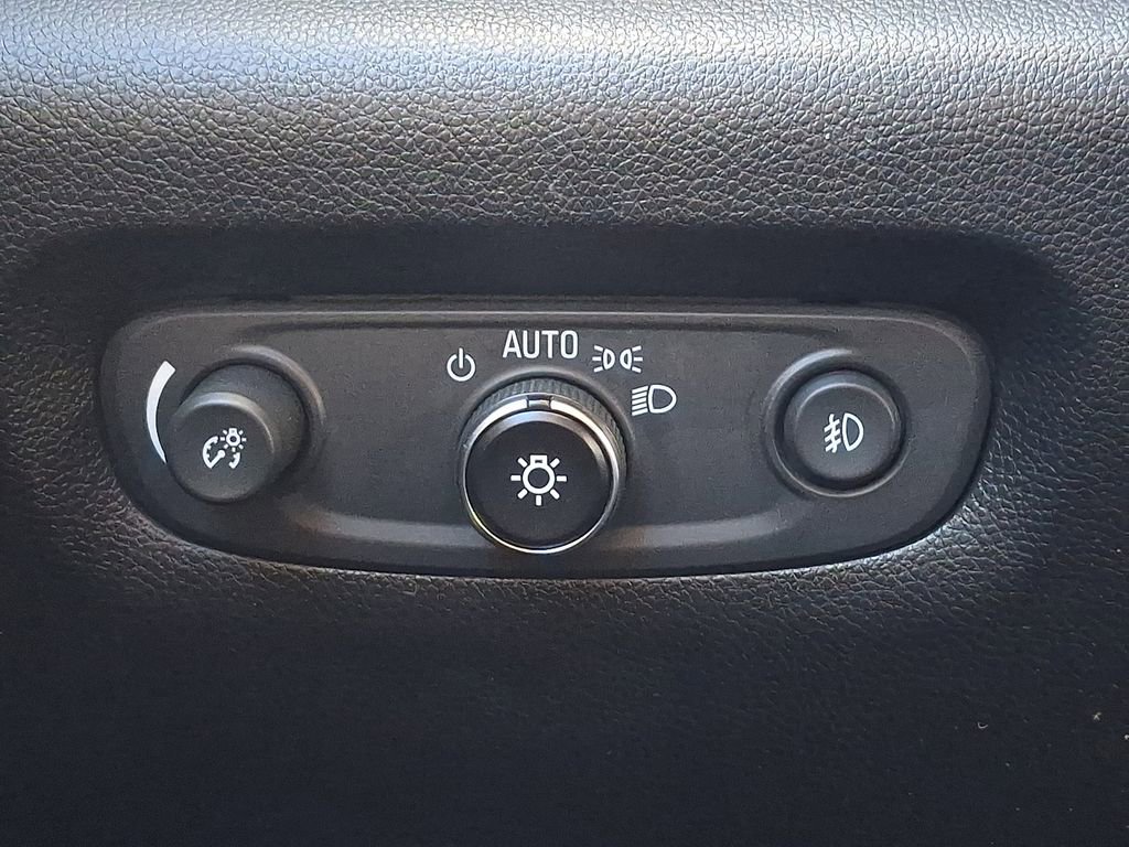 Used 2018 Chevrolet Traverse Premier image 26