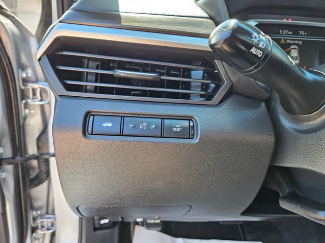 Used 2024 Nissan Altima 2.5 SV FWD image 27