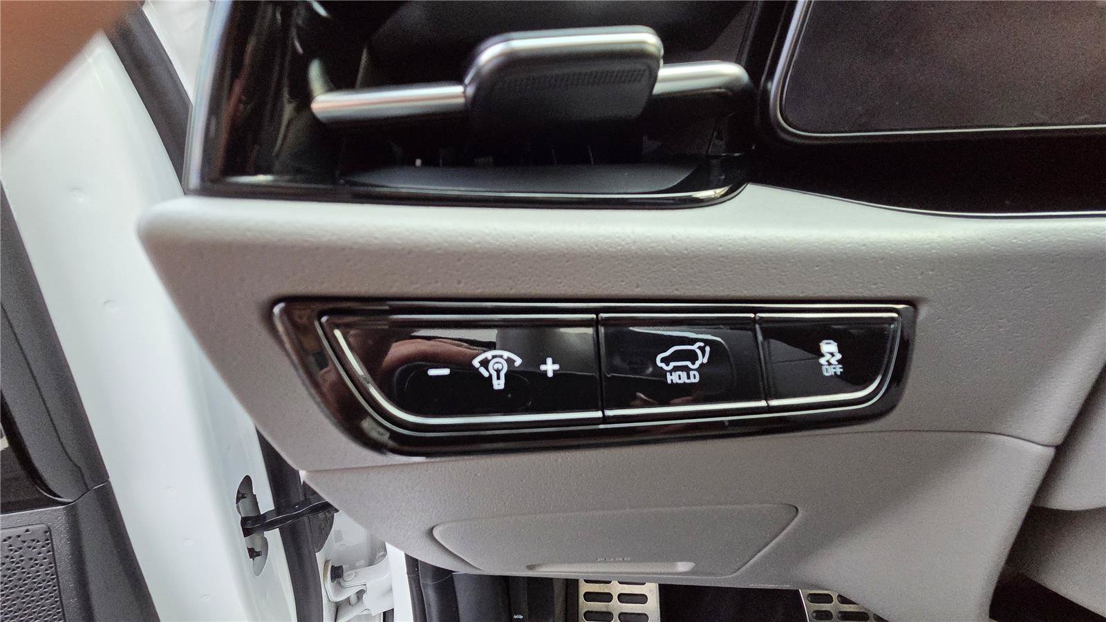 Certified 2024 Kia Niro Wave w/ Wave Preserve Package FWD image 17