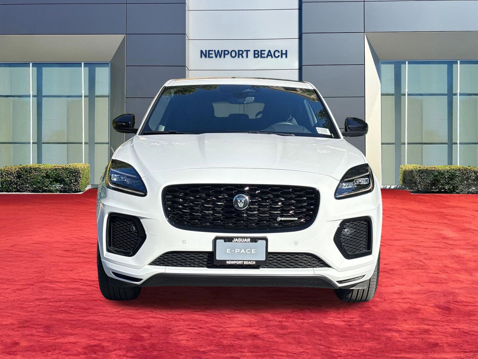 Used 2024 Jaguar E-PACE R-Dynamic SE image 5