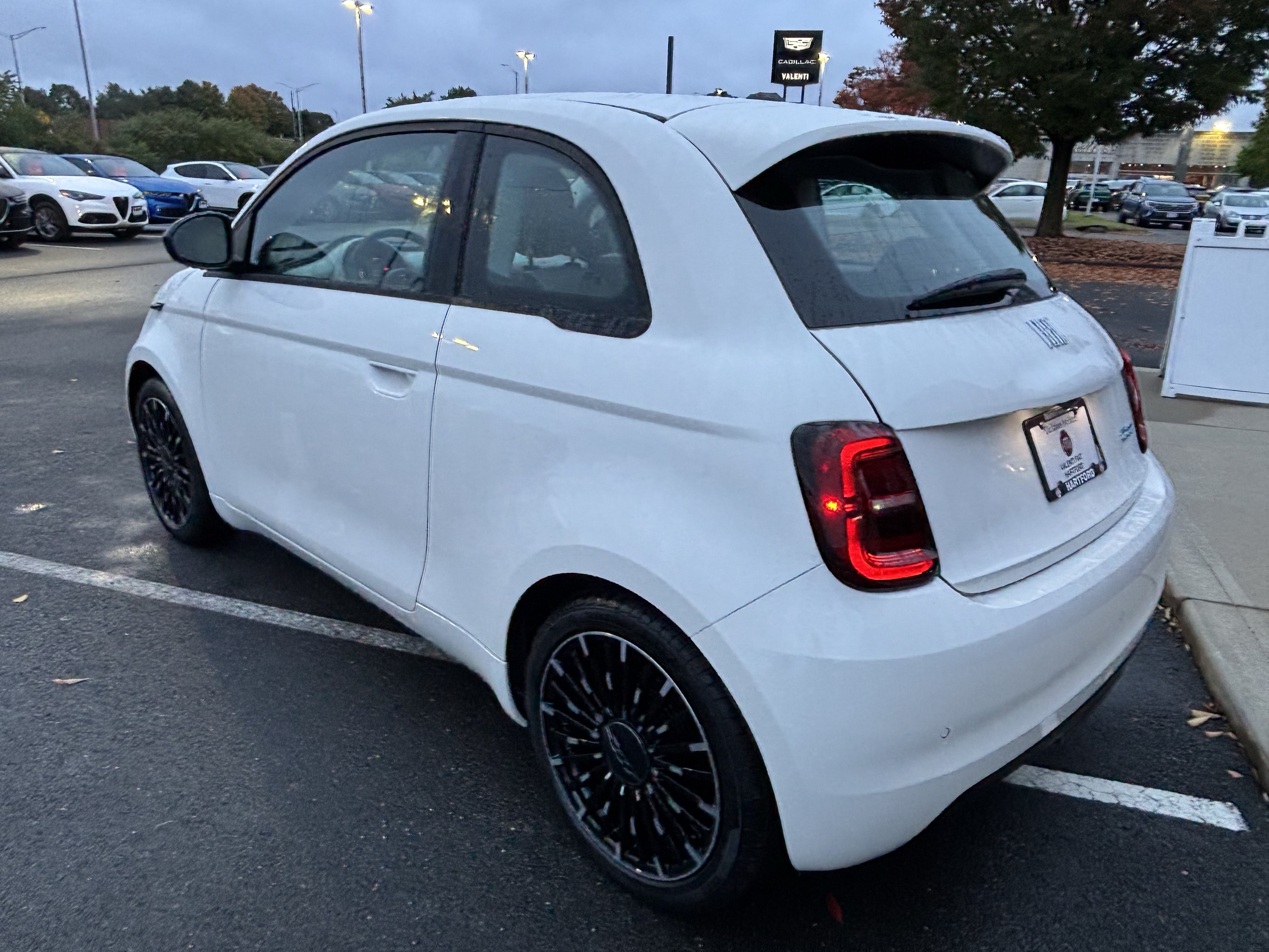 New 2026 FIAT 500 e FWD image 5