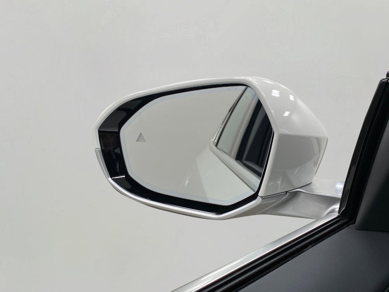 Certified 2024 BMW 530i xDrive w/ Convenience Package image 20