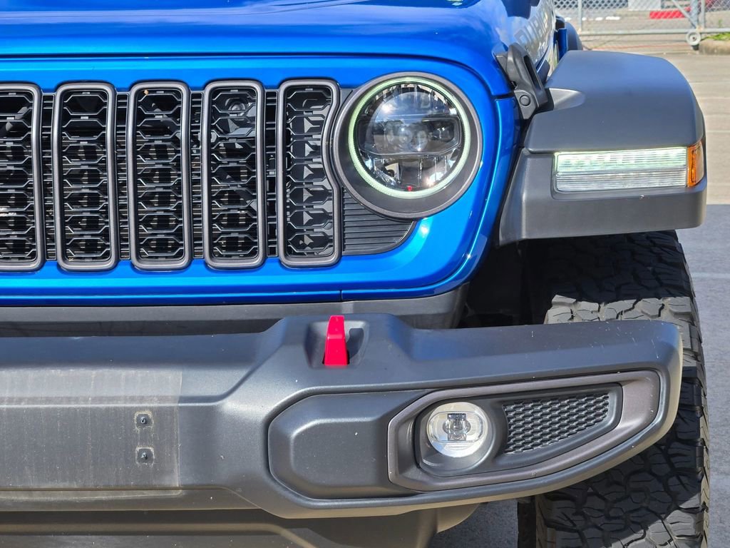 Used 2024 Jeep Wrangler Rubicon AWD/4WD image 11