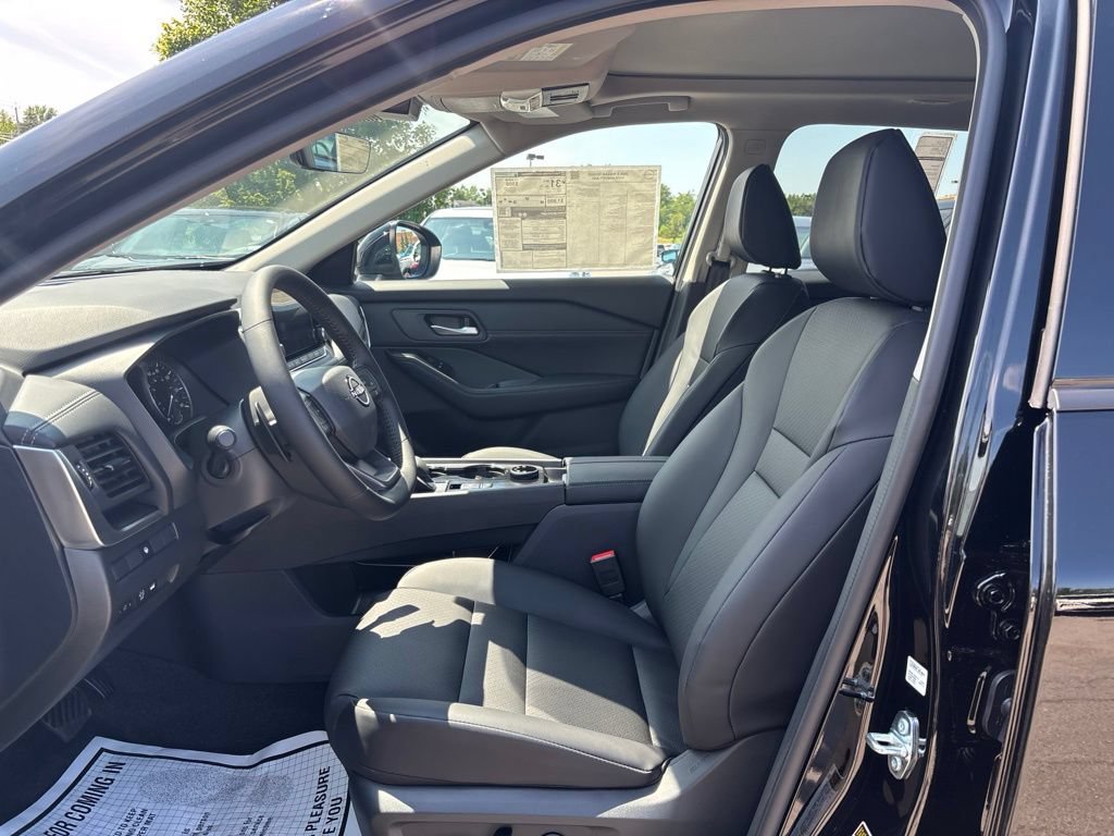 New 2026 Nissan Rogue Dark Armor AWD/4WD image 12