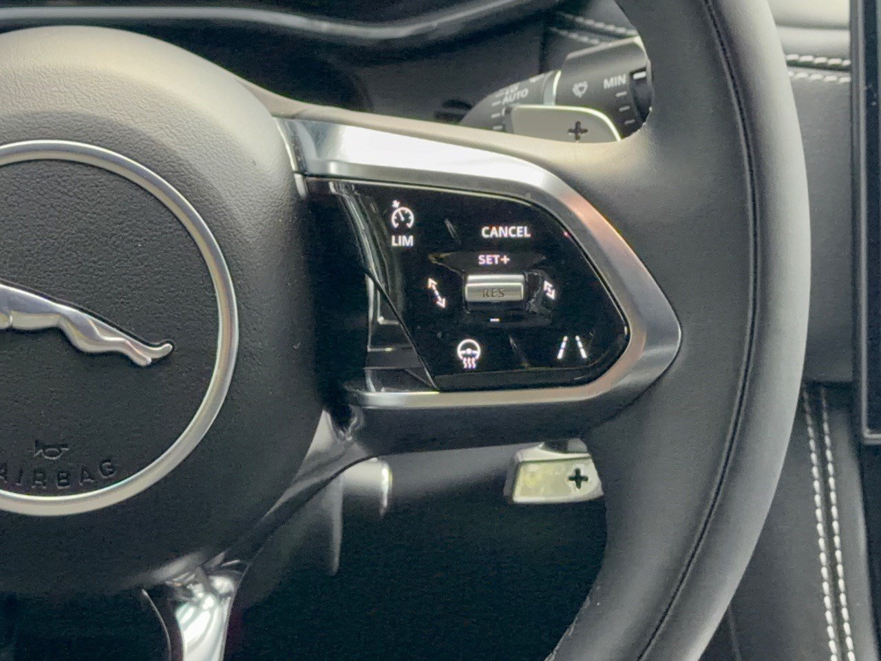 New 2026 Jaguar F-PACE R-Dynamic S AWD/4WD image 19