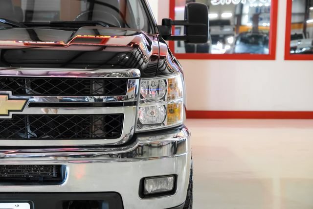 Used 2011 Chevrolet Silverado 2500 LTZ w/ LTZ Plus Package AWD/4WD image 36