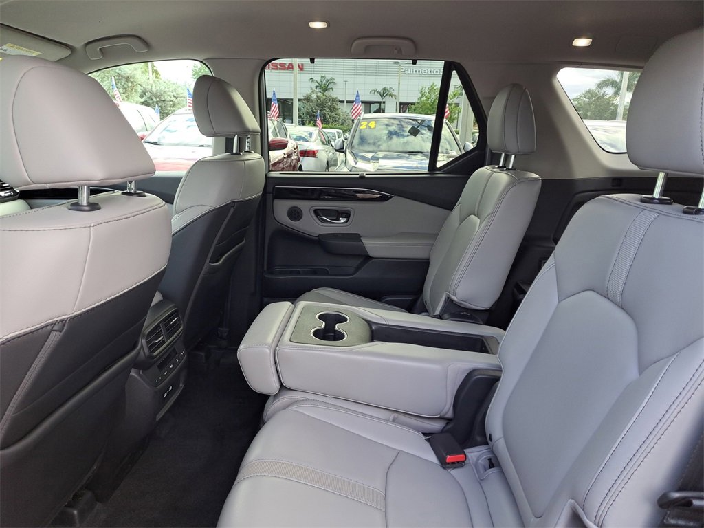 Used 2023 Honda Pilot EX-L image 7