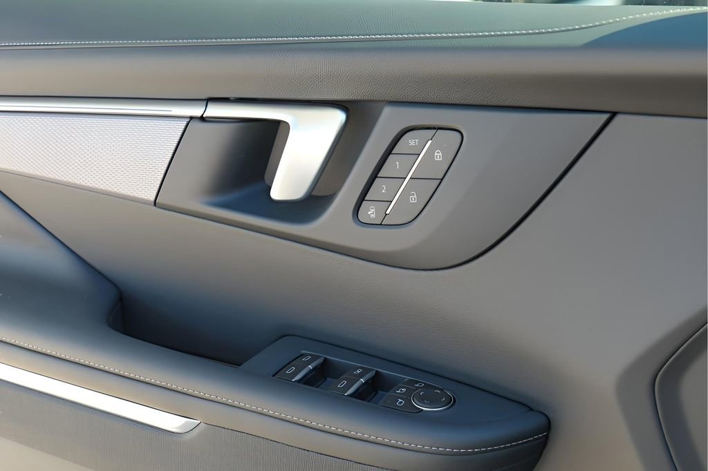 New 2026 Buick Enclave Sport Touring w/ Power Package FWD image 19