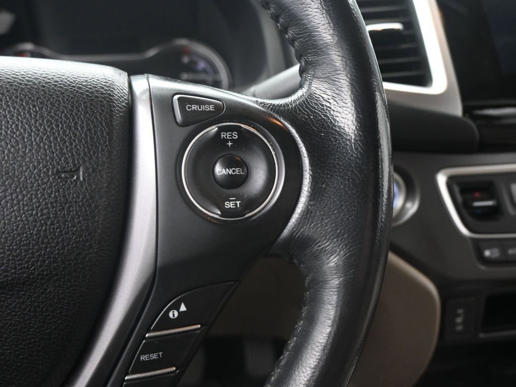 Used 2017 Honda Ridgeline RTL-T image 12