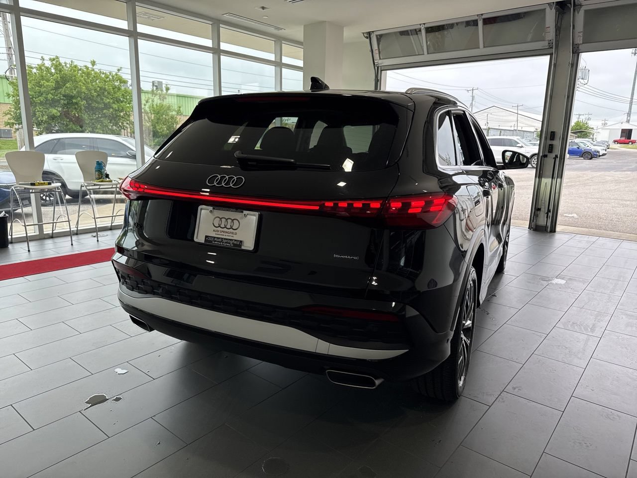 Used 2025 Audi Q5 Premium Plus w/ Premium Plus AWD/4WD image 7