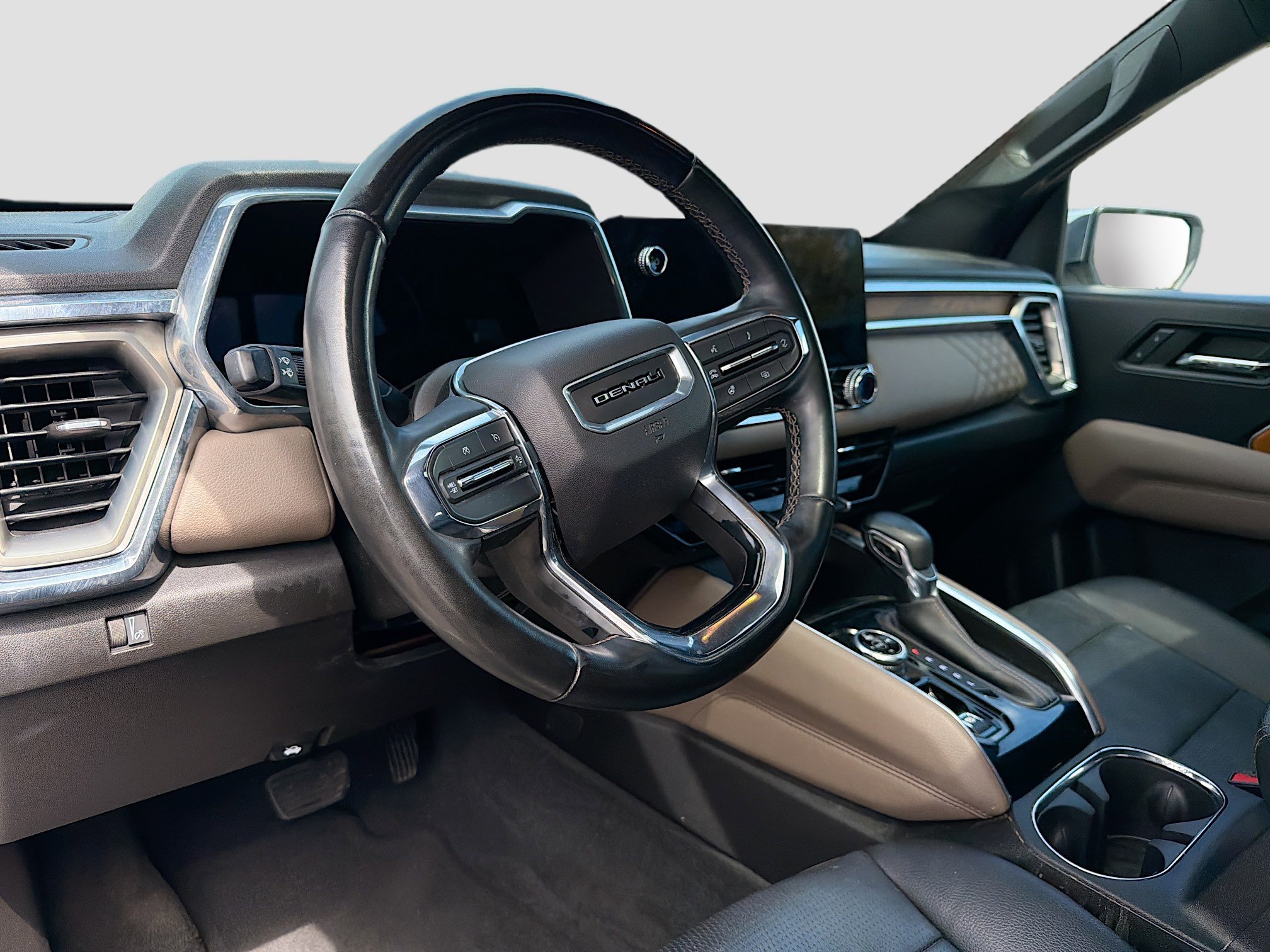 Used 2023 GMC Canyon Denali image 26