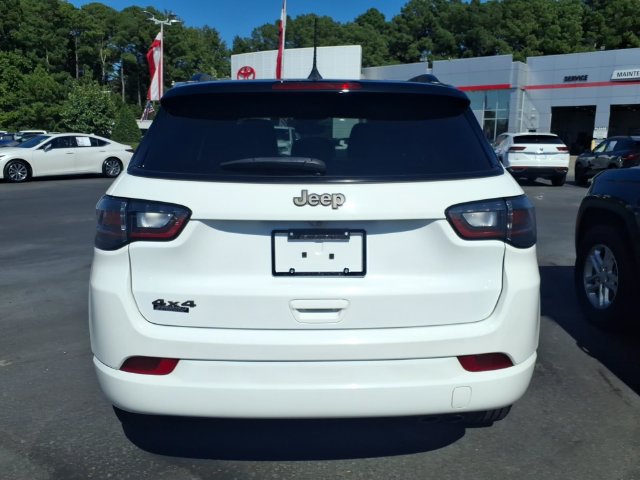 Used 2022 Jeep Compass High Altitude AWD/4WD image 2