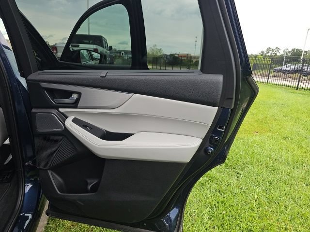 Used 2025 Acura MDX FWD w/ Technology Package image 17