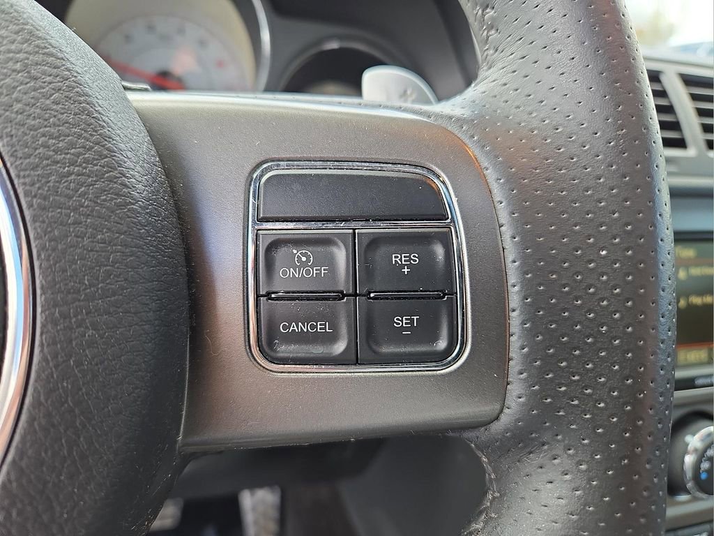 Used 2014 Dodge Challenger R/T RWD image 21