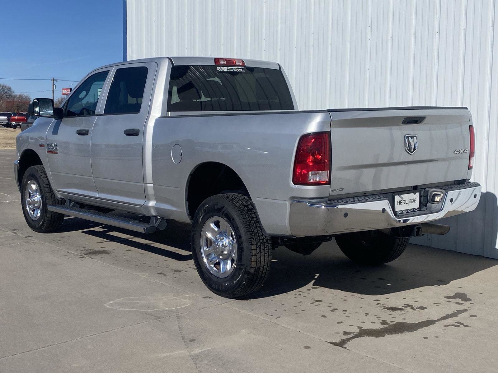 Used 2016 RAM 2500 Tradesman w/ Chrome Appearance Group image 7