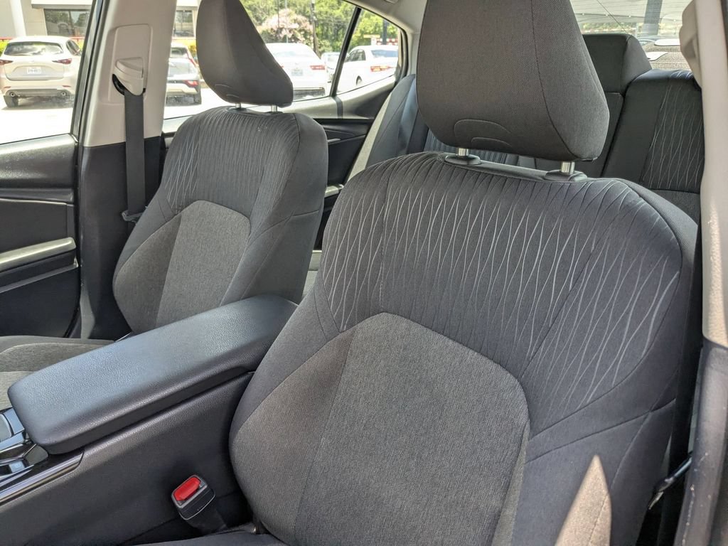 Used 2025 Toyota Camry LE FWD image 15