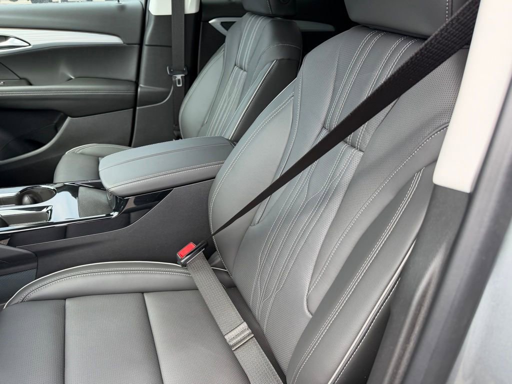 New 2026 Buick Envision Avenir AWD/4WD image 15