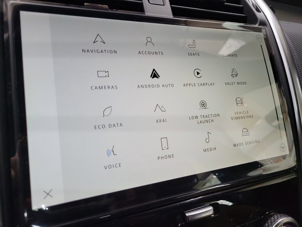 New 2026 Land Rover Discovery Limited Edition image 33