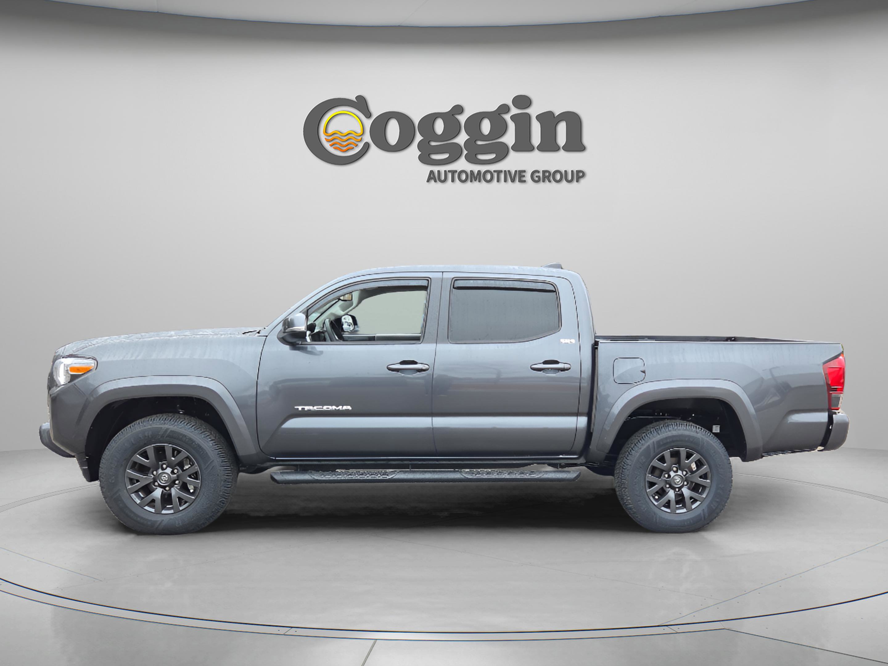 Used 2022 Toyota Tacoma SR5 image 4