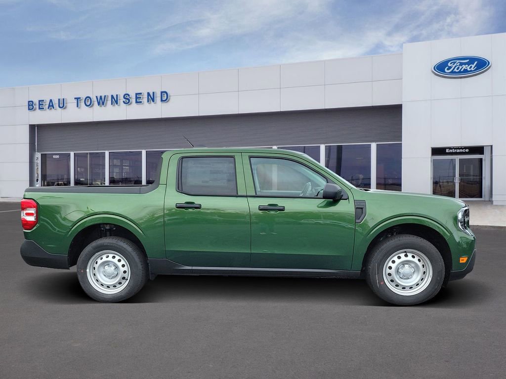 New 2025 Ford Maverick XL image 3
