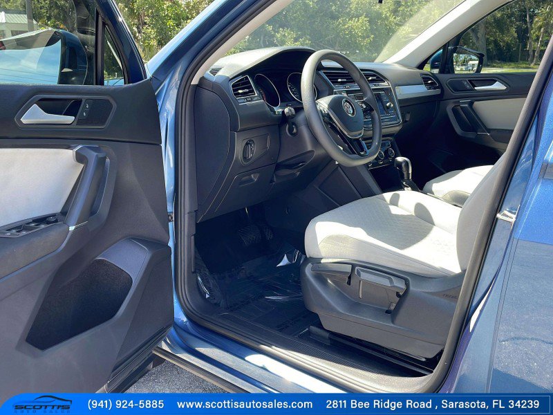 Used 2020 Volkswagen Tiguan S image 16