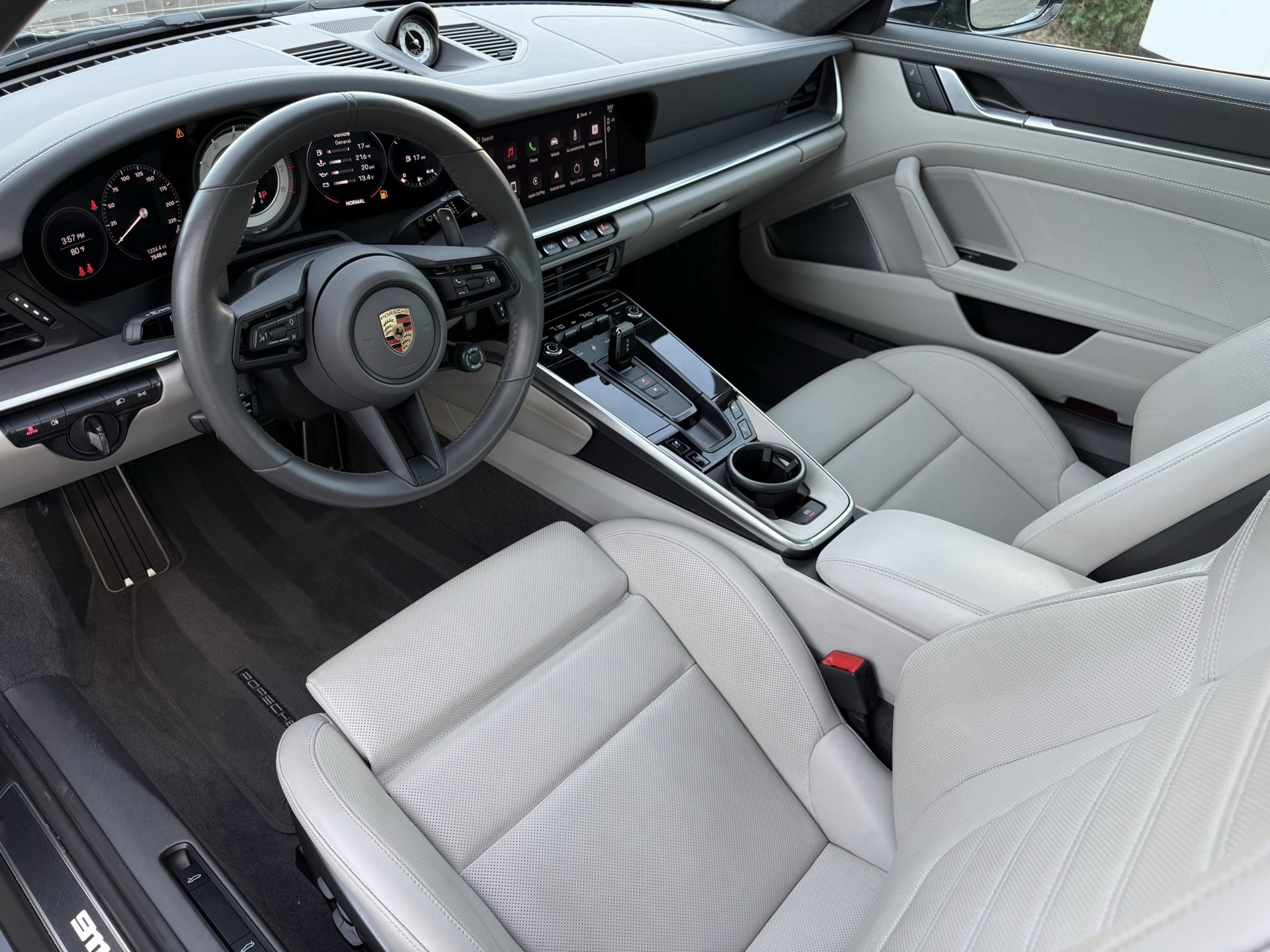 Certified 2024 Porsche 911 Turbo S image 4