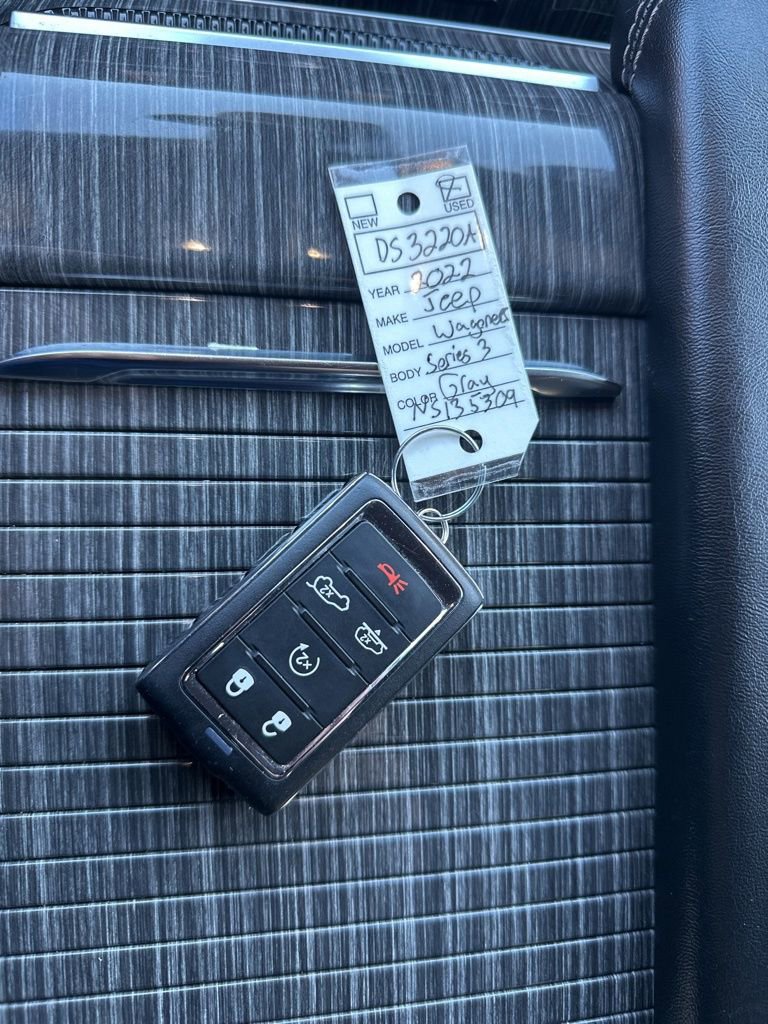Used 2022 Jeep Wagoneer Series III image 34