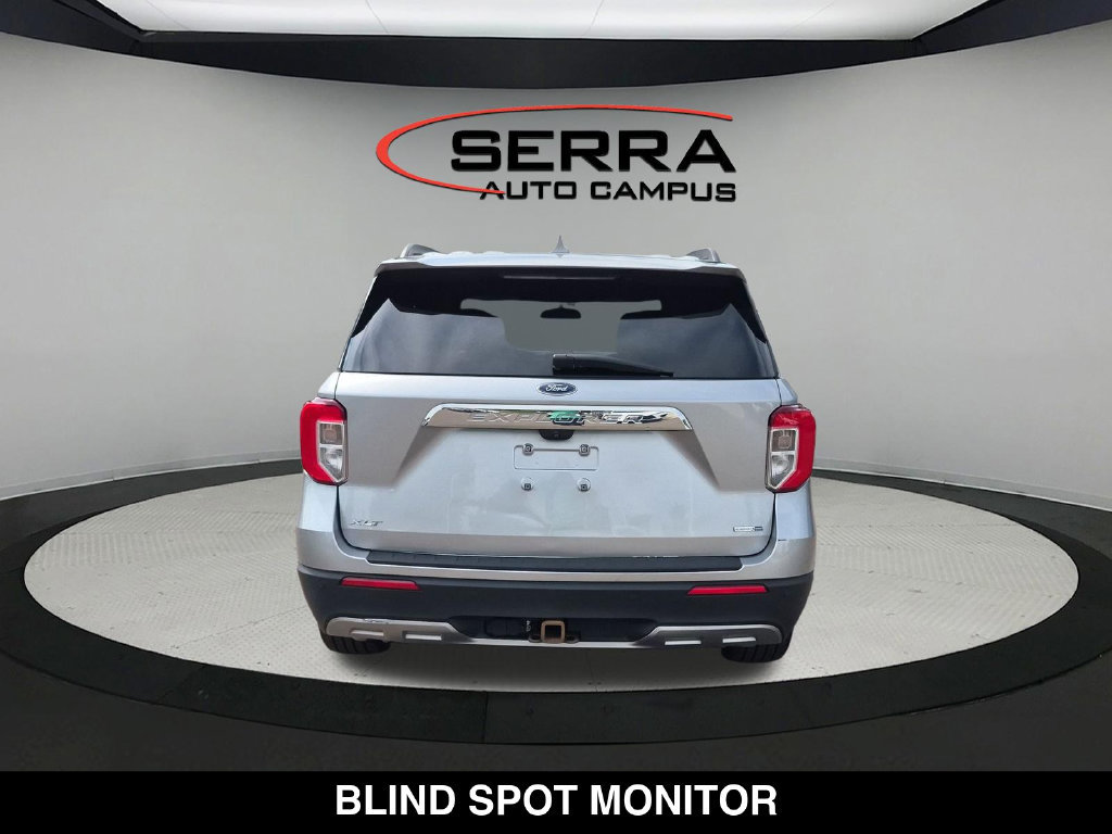 Used 2020 Ford Explorer XLT w/ Equipment Group 202A AWD/4WD image 12