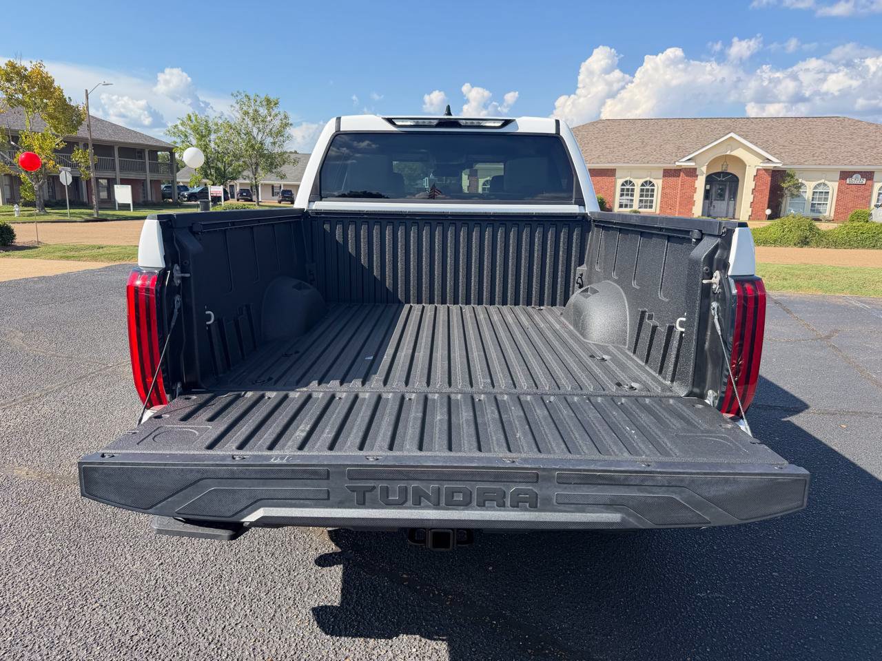 Used 2023 Toyota Tundra SR5 w/ SR5 Premium Package AWD/4WD image 8