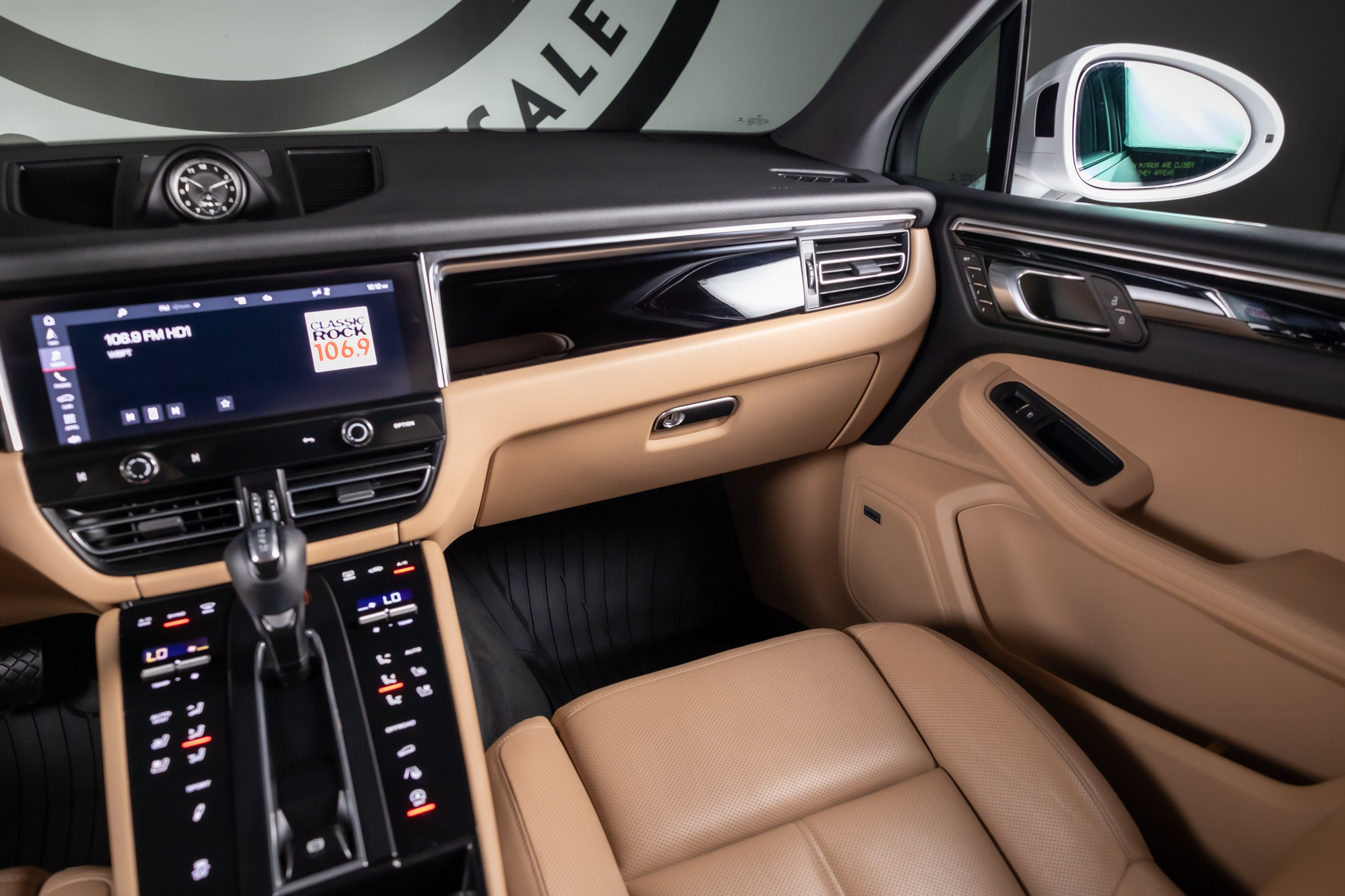 Used 2022 Porsche Macan S AWD/4WD image 8