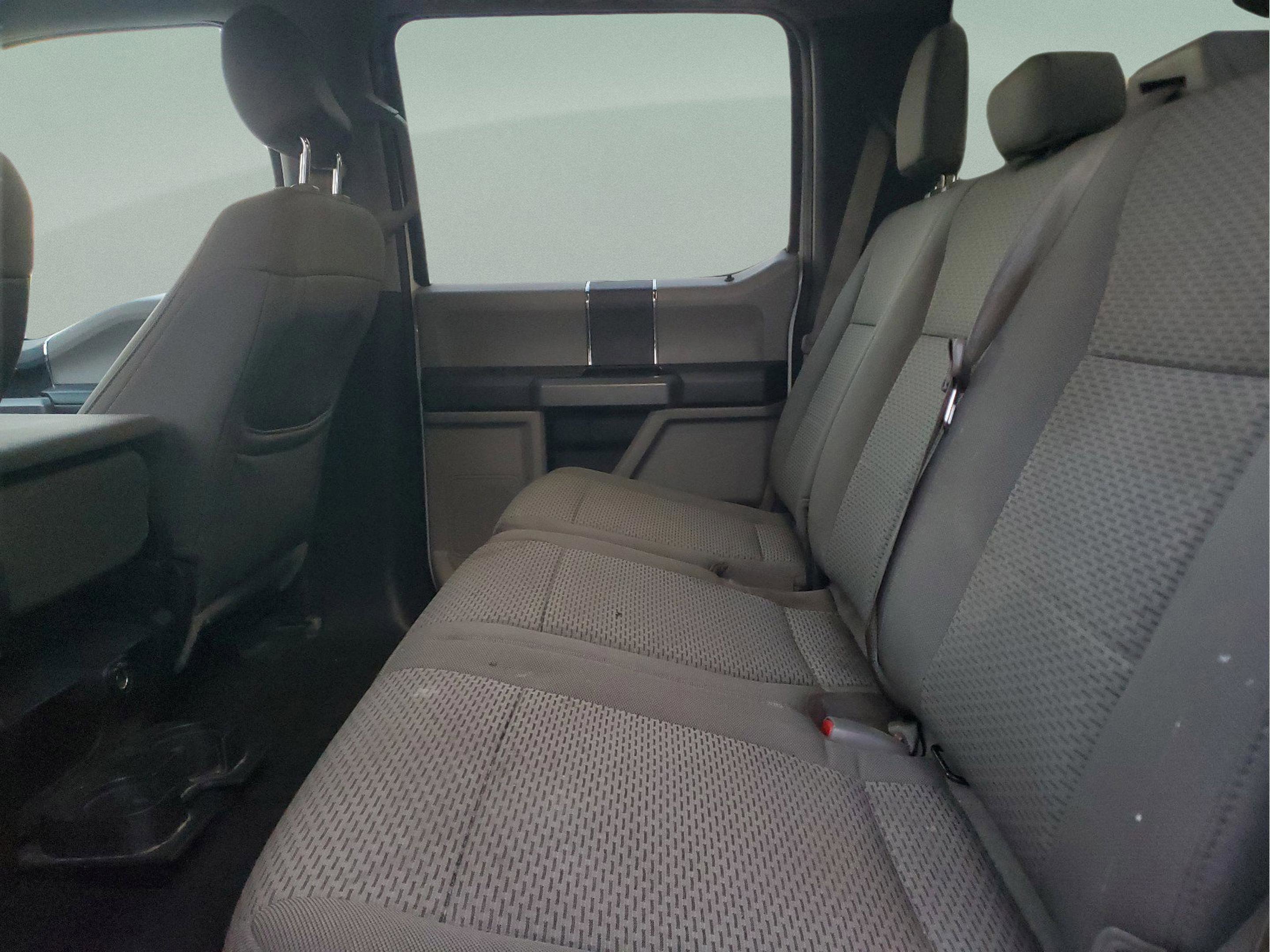 Used 2015 Ford F150 XLT image 9