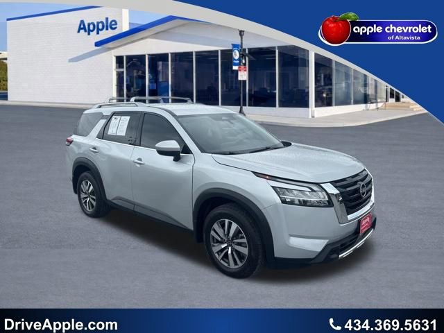 Used 2023 Nissan Pathfinder SL AWD/4WD image 1