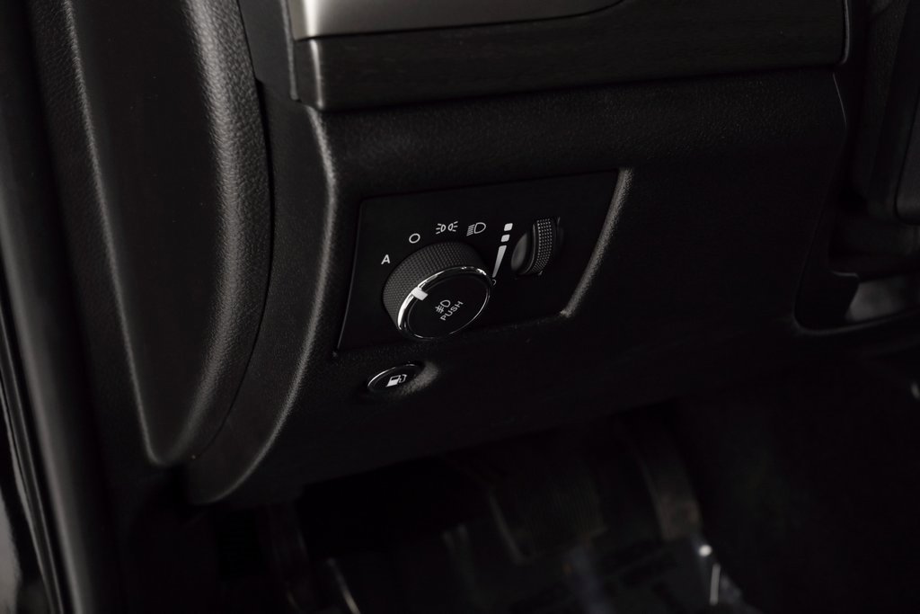 Used 2018 Jeep Grand Cherokee Laredo image 22