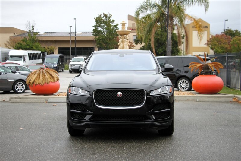 Used 2020 Jaguar F-PACE Prestige AWD/4WD image 2