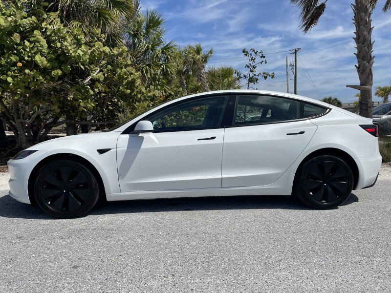 Used 2024 Tesla Model 3 image 3