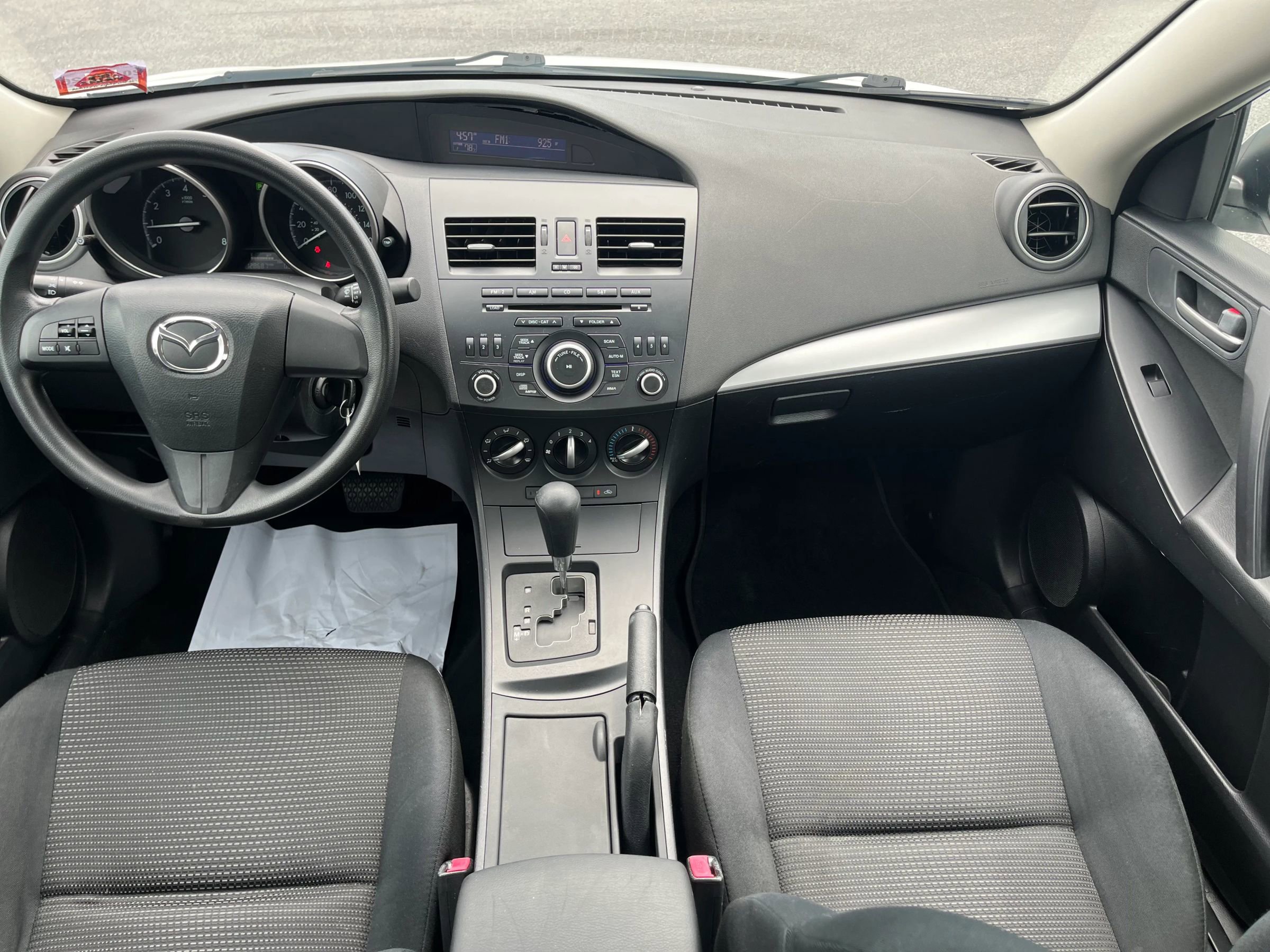 Used 2013 MAZDA MAZDA3 i SV image 7