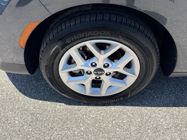 Used 2024 Kia Soul LX w/ Option Group 015 FWD image 8