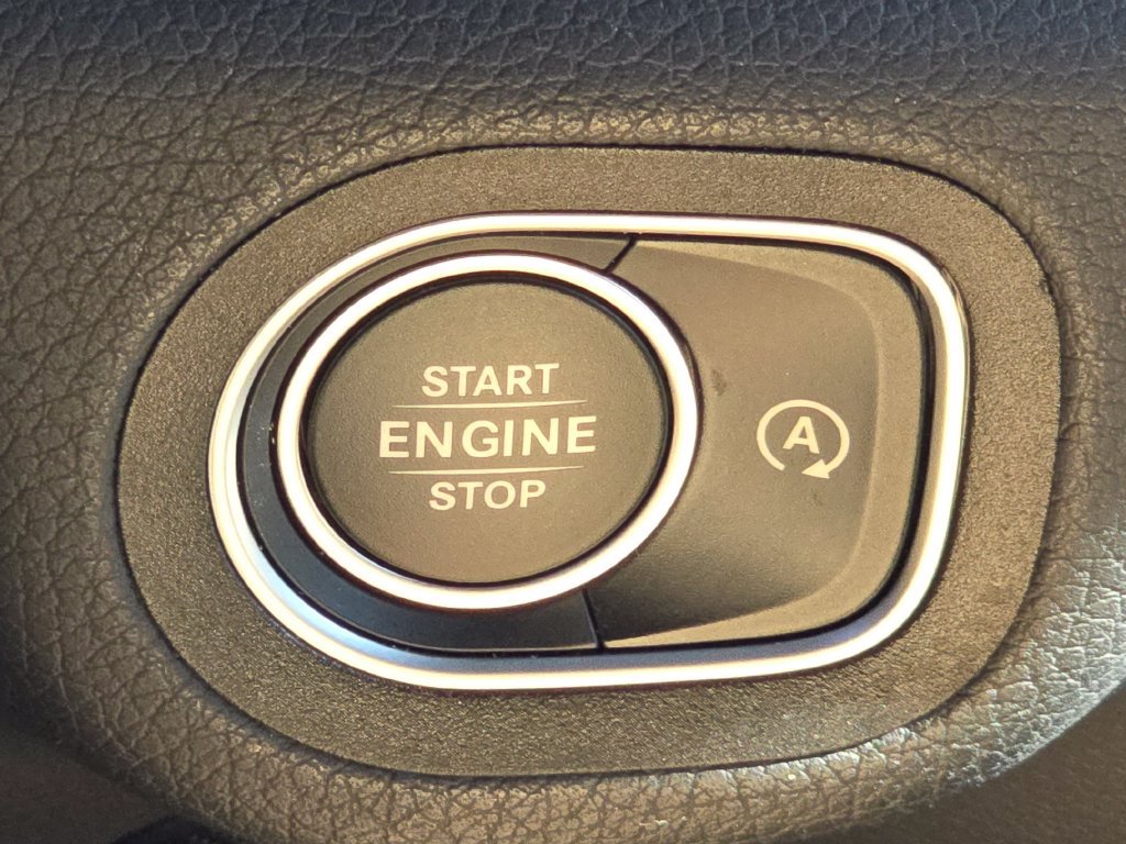 Used 2024 Mercedes-Benz GLS 450 4MATIC image 39