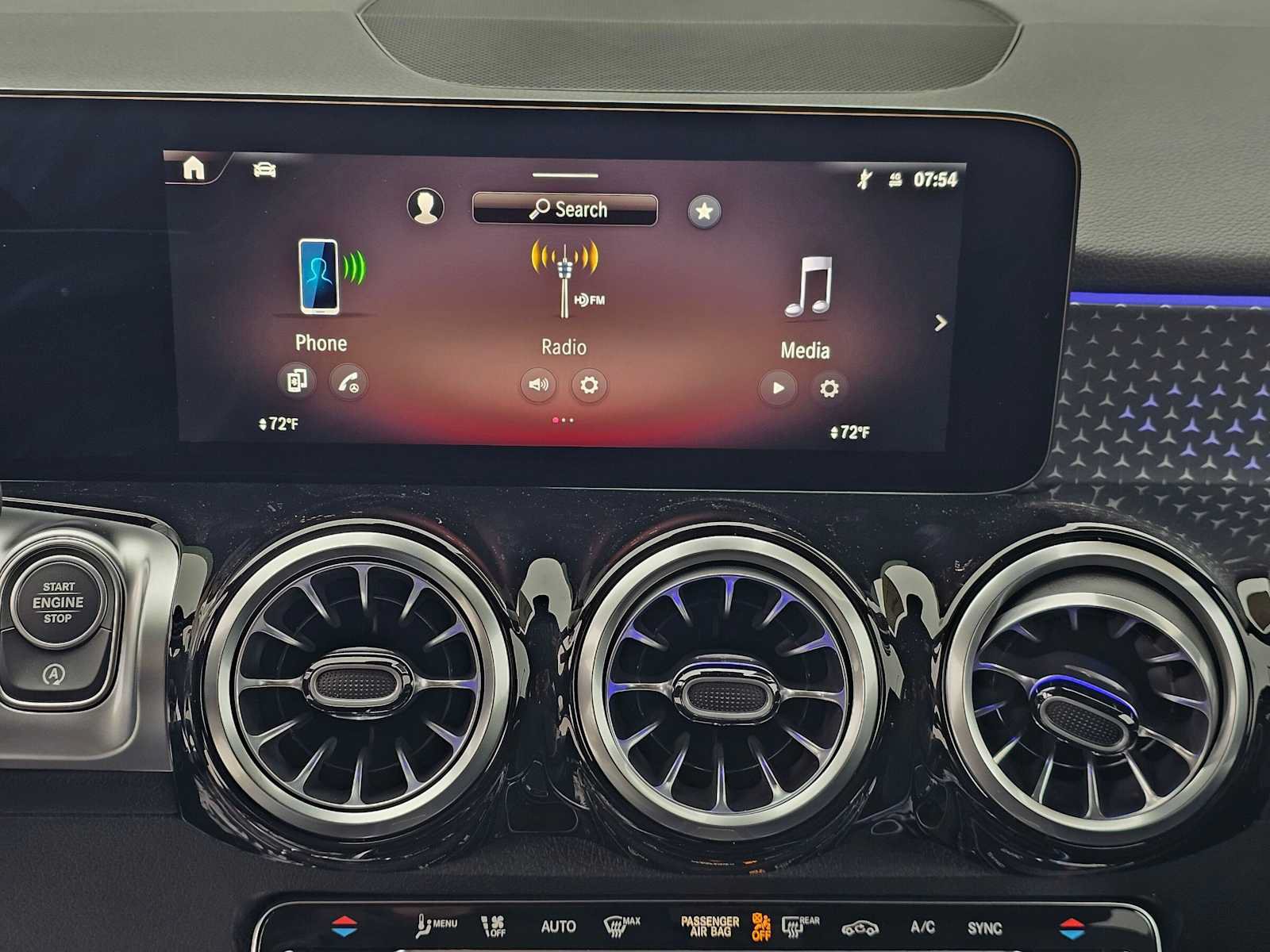New 2026 Mercedes-Benz GLB 250 image 24