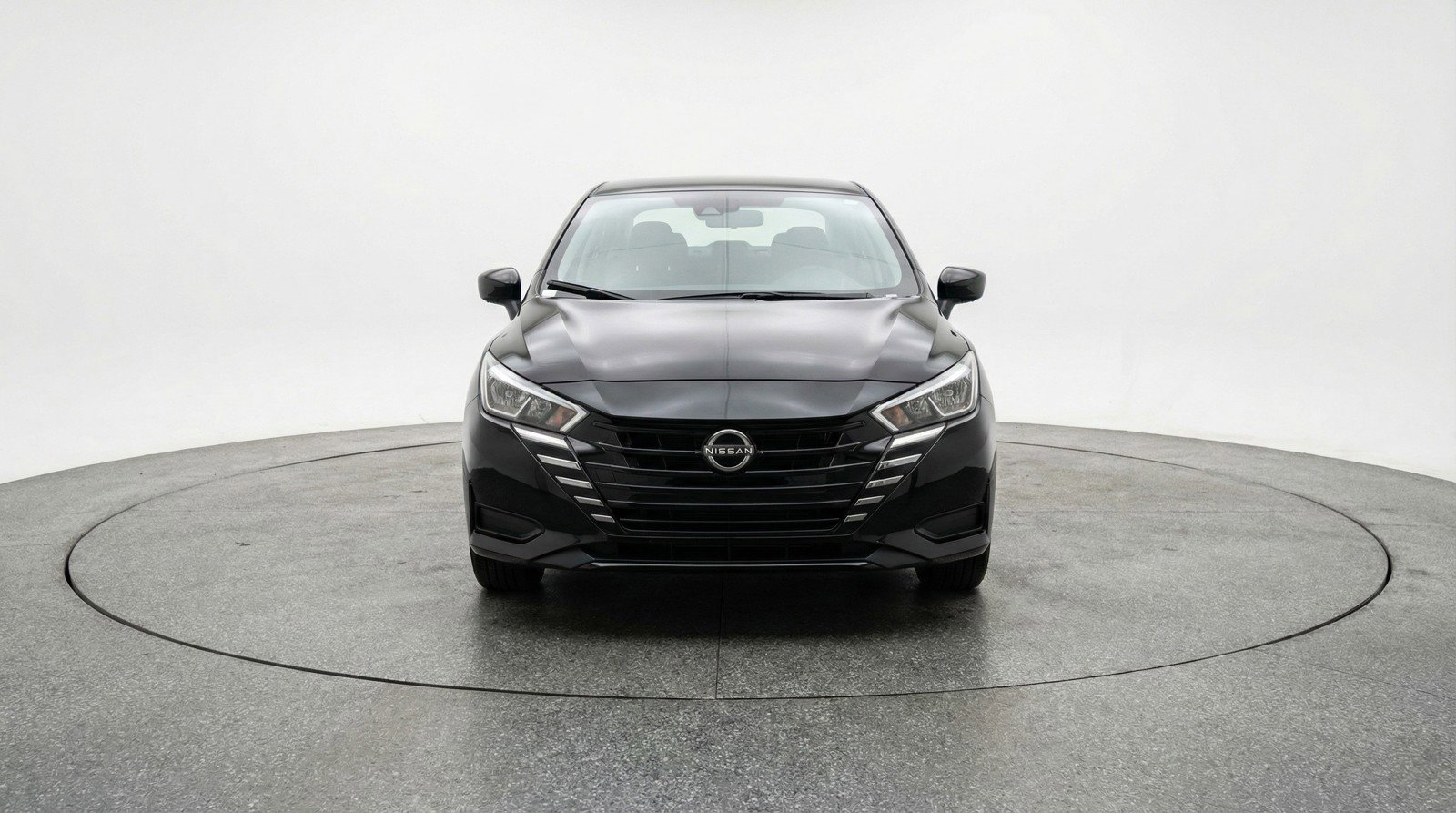 Used 2025 Nissan Versa SV FWD image 2