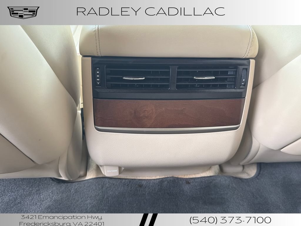 Used 2019 Lexus LX 570 4WD w/ Luxury Package image 12