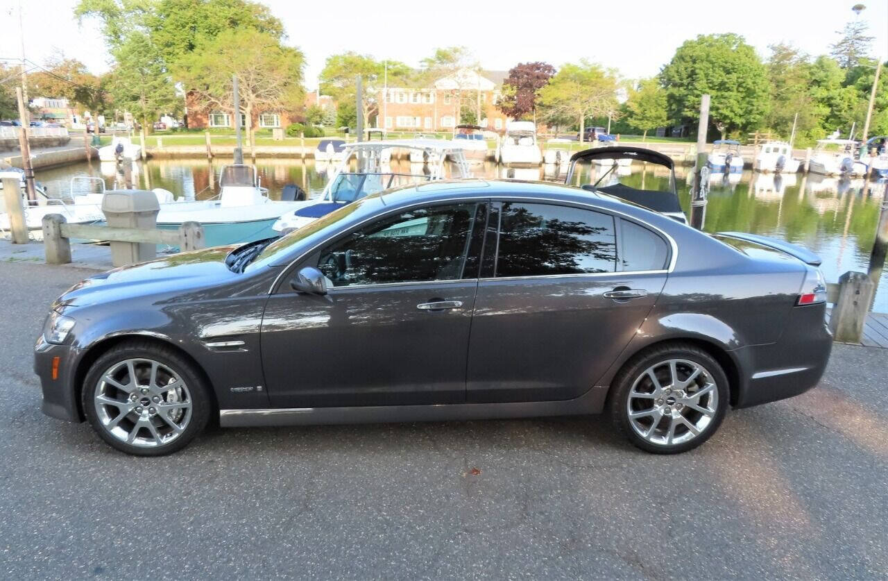 Used 2009 Pontiac G8 GXP RWD image 11